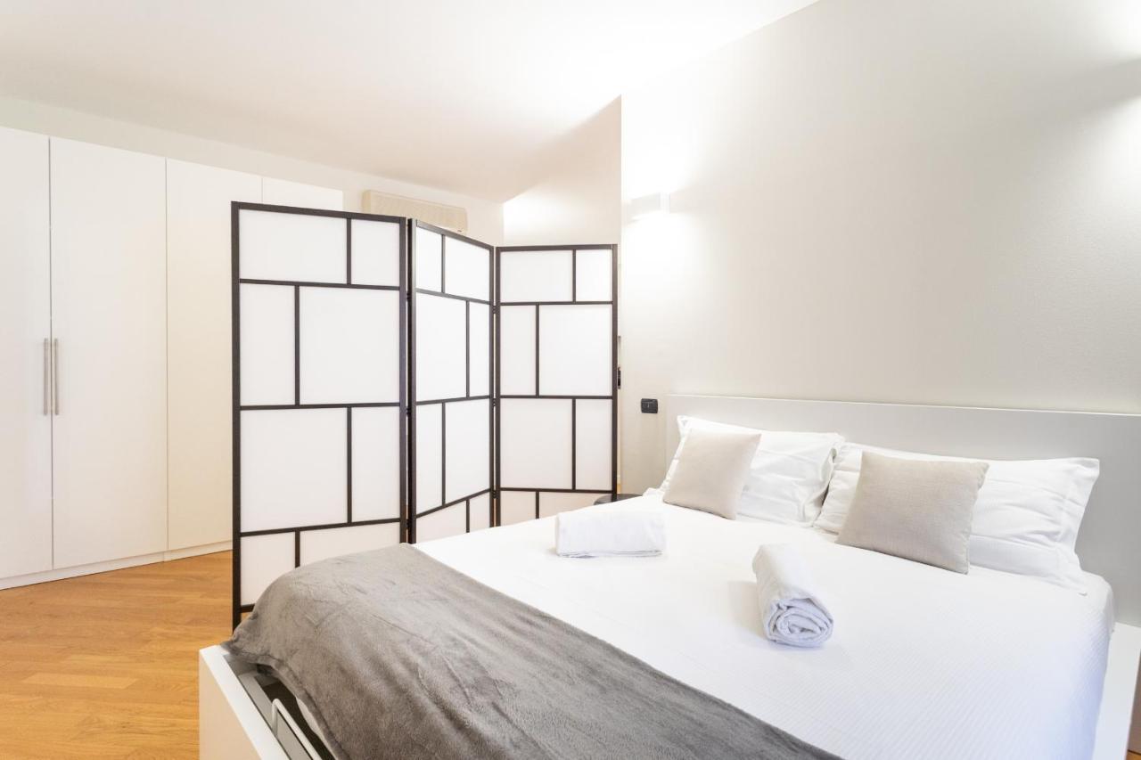 White Flat In Como City Center By Rent All Комо Экстерьер фото