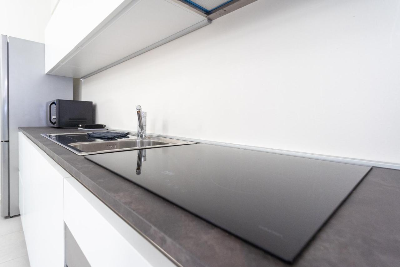 White Flat In Como City Center By Rent All Комо Экстерьер фото