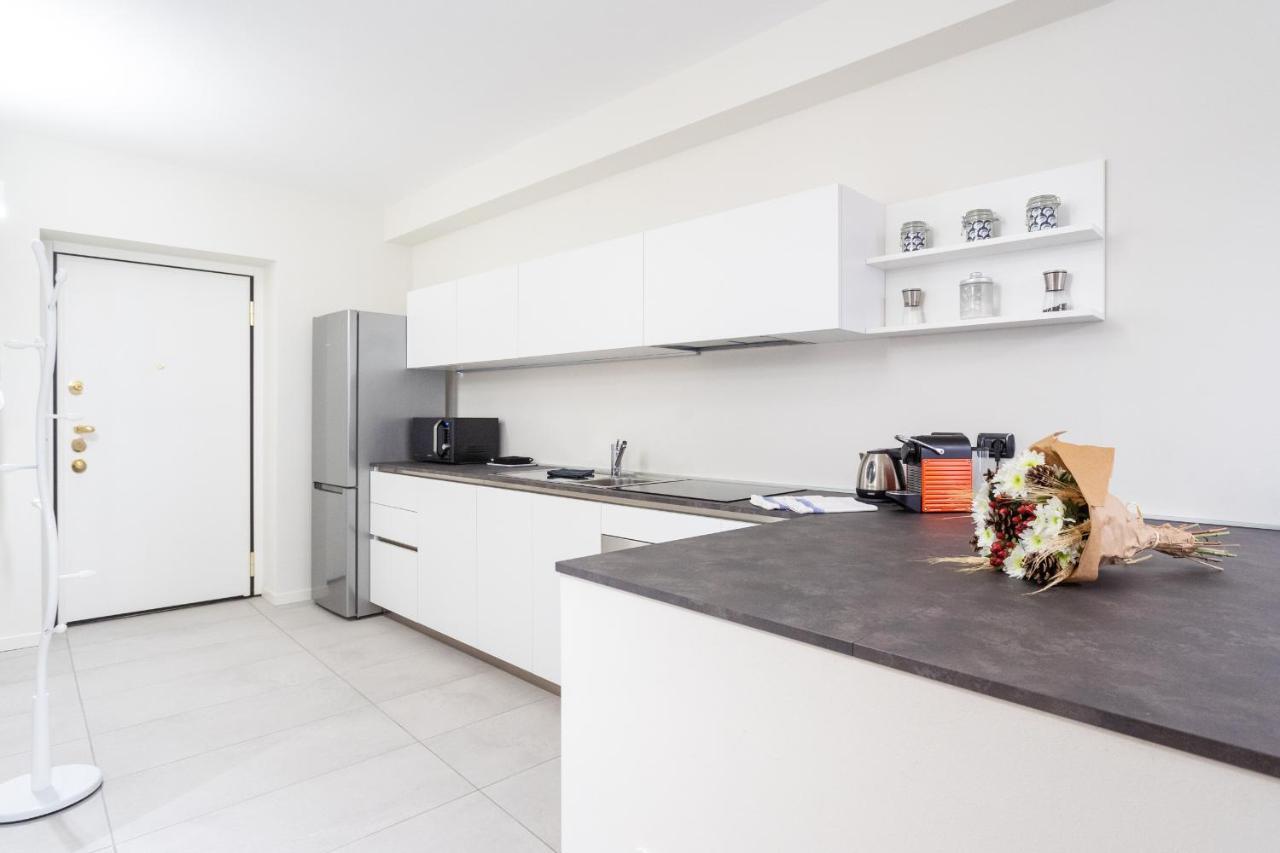 White Flat In Como City Center By Rent All Комо Экстерьер фото